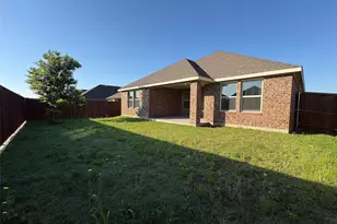 610 Union Dr, Princeton, TX 75407 - Photo 2