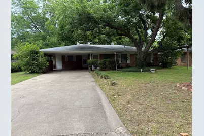 2402 W 5th Avenue, Corsicana, TX 75110 - Photo 2