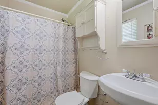 109 N Hickory Ave, Denison, TX 75020 - Photo 20