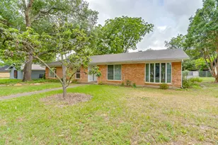 4000 Sundown Dr, Benbrook, TX 76116 - Photo 4