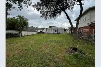 1227 S Montclair Avenue, Dallas, TX 75208 - Photo 18