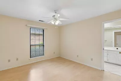 2212 Lorraine Drive, Carrollton, TX 75006 - Photo 20