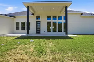 2304 Candlestick Dr, Granbury, TX 76049 - Photo 30
