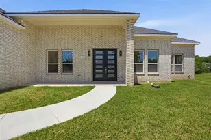 2304 Candlestick Dr, Granbury, TX 76049 - Photo 1