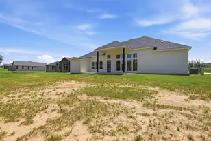 2304 Candlestick Dr, Granbury, TX 76049 - Photo 32