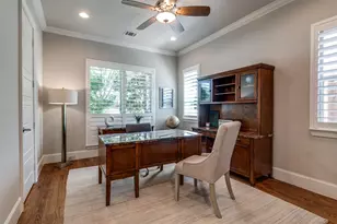 6820 Southridge Dr, Dallas, TX 75214 - Photo 10