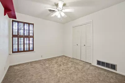 1100 S Idlewild, Sherman, TX 75090 - Photo 16