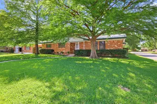 1100 S Idlewild, Sherman, TX 75090 - Photo 2
