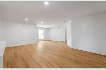 3025 Harvard Street N, Irving, TX 75062 - Photo 8