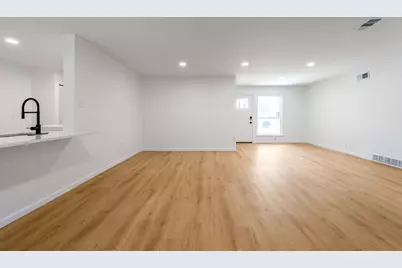3025 Harvard Street N, Irving, TX 75062 - Photo 10