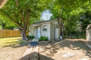 3025 Harvard St N, Irving, TX 75062 - Photo 32