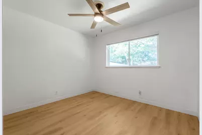 3025 Harvard Street N, Irving, TX 75062 - Photo 24
