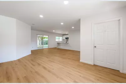 3025 Harvard Street N, Irving, TX 75062 - Photo 4