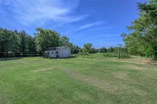 428 Pennell Rd, Sherman, TX 75090 - Photo 24