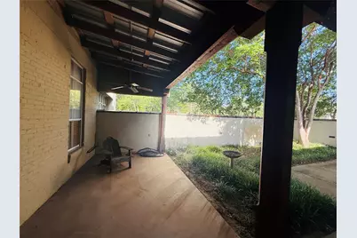 265 SE 1st Street, Paris, TX 75460 - Photo 12