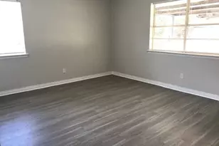 1302 Halifax St, Grand Prairie, TX 75050 - Photo 12