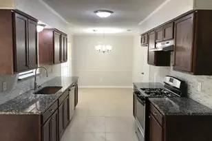1302 Halifax St, Grand Prairie, TX 75050 - Photo 6