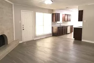 1302 Halifax St, Grand Prairie, TX 75050 - Photo 18