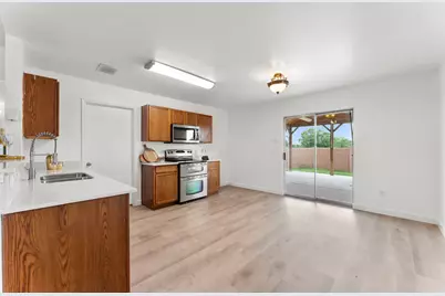 8471 Widgeon Way, Dallas, TX 75249 - Photo 8