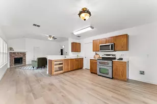 8471 Widgeon Way, Dallas, TX 75249 - Photo 6