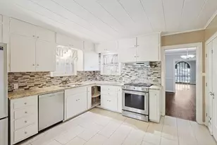 4317 Pershing Ave, Fort Worth, TX 76107 - Photo 6