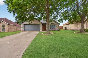 728 Grandview Ave, Seagoville, TX 75159 - Photo 1