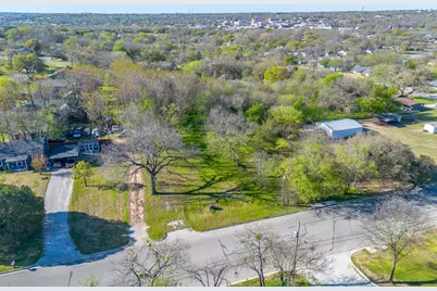 418 E First Street, Weatherford, TX 76086 - Photo 1
