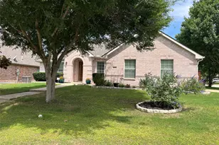 2615 Elliott Ave, Mansfield, TX 76063 - Photo 2