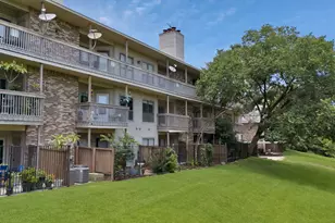 7340 Skillman St, Dallas, TX 75231 - Photo 26