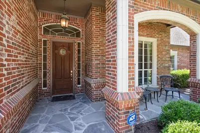 6100 Forest River Drive, Fort Worth, TX 76112 - Photo 2