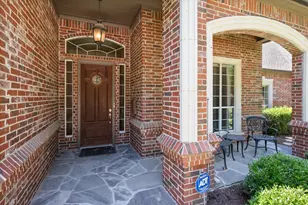 6100 Forest River Dr, Fort Worth, TX 76112 - Photo 2