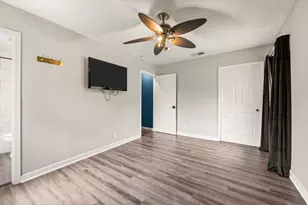 5628 Belfast Ln, North Richland Hills, TX 76180 - Photo 12