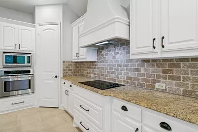 10248 Mustang Wells Drive, Fort Worth, TX 76126 - Photo 16