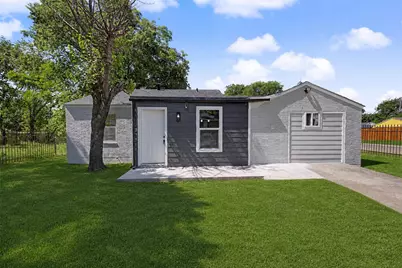 1000 Schieffer Avenue, Fort Worth, TX 76110 - Photo 1