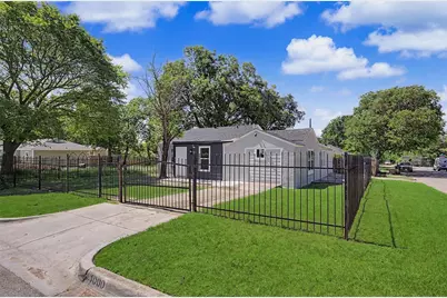 1000 Schieffer Avenue, Fort Worth, TX 76110 - Photo 6