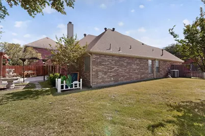 1901 Bentwood Court, Grapevine, TX 76051 - Photo 38
