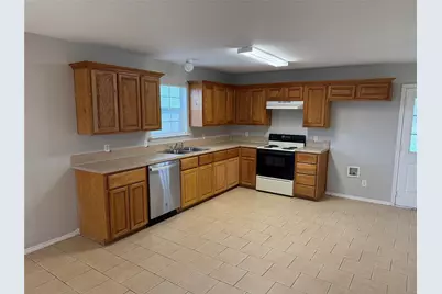 209 Blue Bell Court, Weatherford, TX 76088 - Photo 4