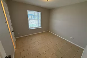 209 Blue Bell Ct, Weatherford, TX 76088 - Photo 6