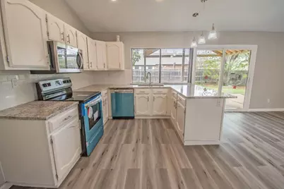 3825 Hackberry Lane, Bedford, TX 76021 - Photo 6