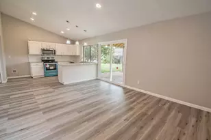 3825 Hackberry Ln, Bedford, TX 76021 - Photo 4