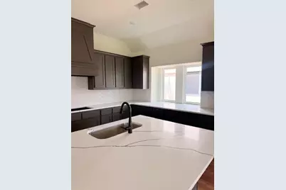 819 Beverly Drive, Grapevine, TX 76051 - Photo 4