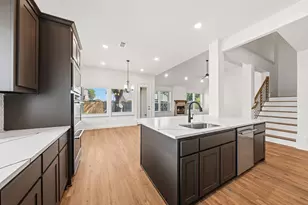 819 Beverly Dr, Grapevine, TX 76051 - Photo 8