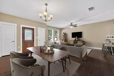 308 Lily Lane, Lewisville, TX 75057 - Photo 4