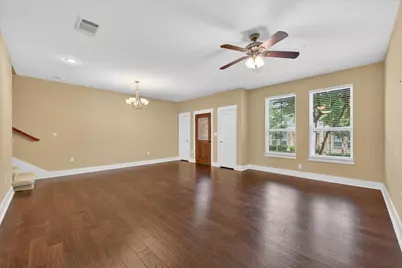 308 Lily Lane, Lewisville, TX 75057 - Photo 10