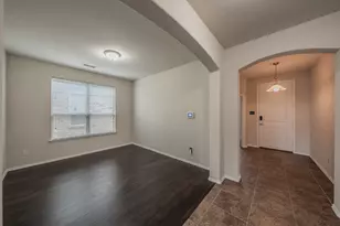 5400 Wharfside Pl, Denton, TX 76208 - Photo 10