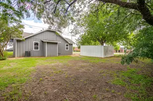 206 W 8th St, Venus, TX 76084 - Photo 24