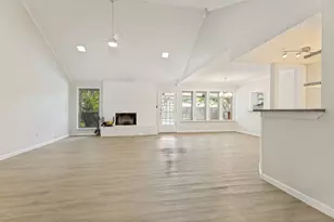 3305 Wayland Dr, Fort Worth, TX 76133 - Photo 4