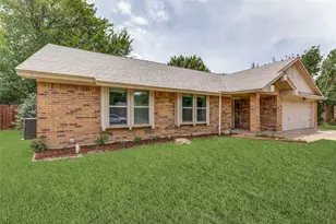 3305 Wayland Dr, Fort Worth, TX 76133 - Photo 1