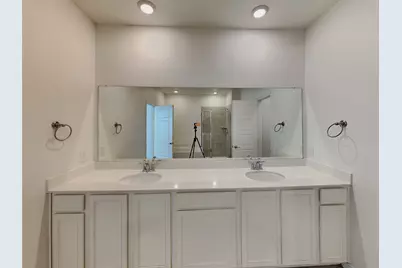 2431 Klamath Drive, Lewisville, TX 75056 - Photo 10