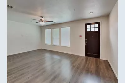 2431 Klamath Drive, Lewisville, TX 75056 - Photo 2